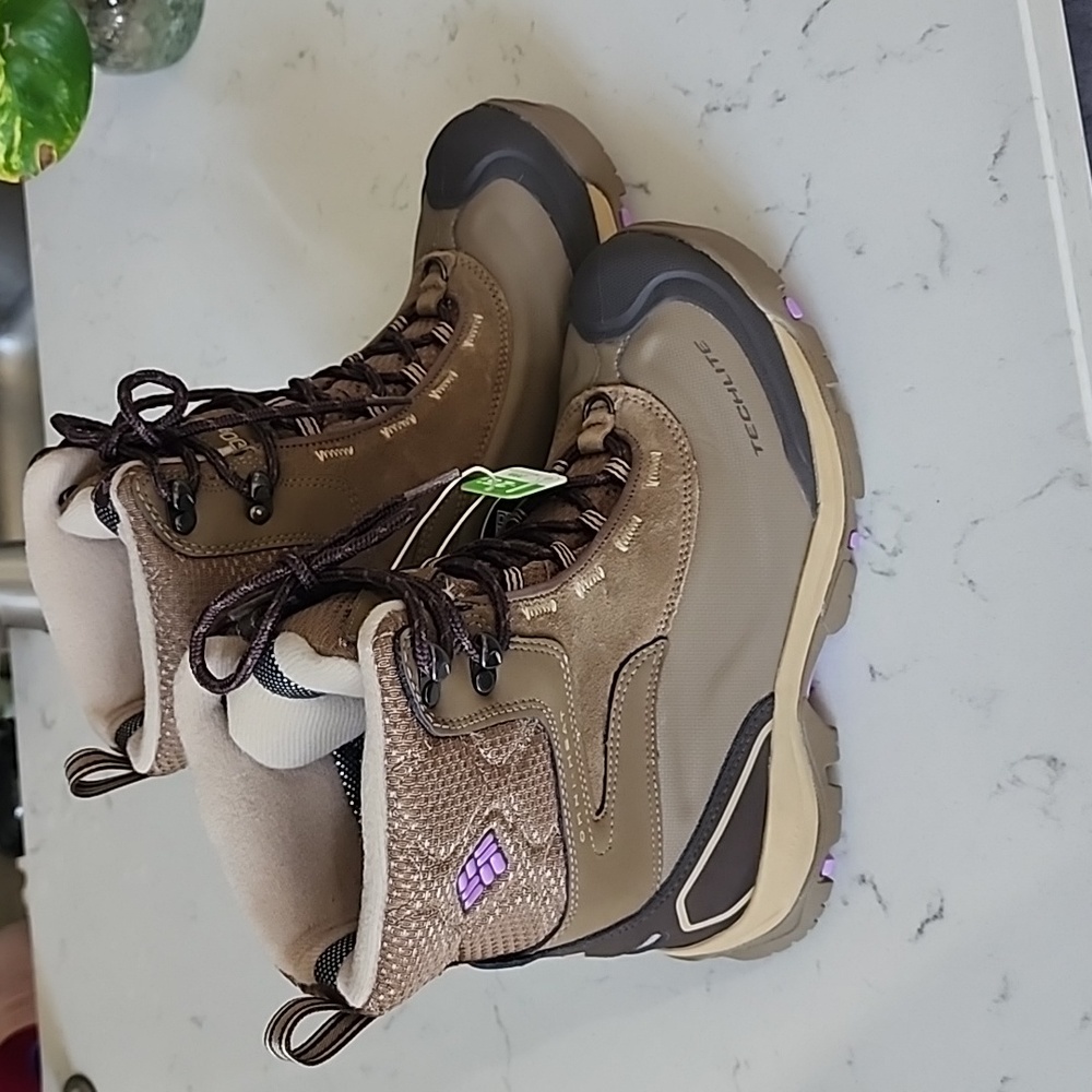 Columbia Bugaboo boots size 7